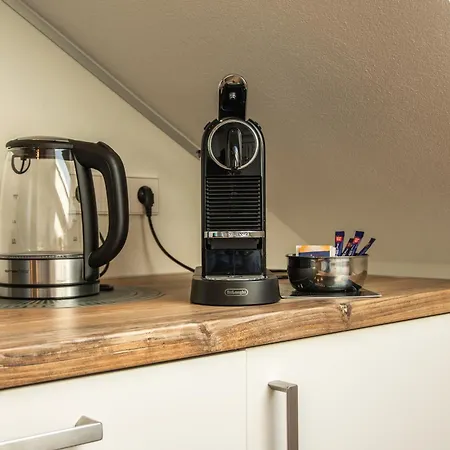 Raum-wunder Mit Kueche Und Smart-tv